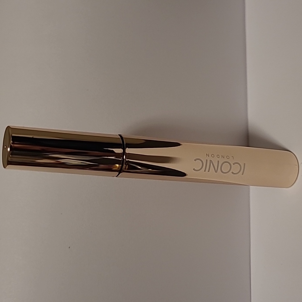 ICONIC London Enrich & Elevate Mascara BRAND NEW no Box ❤️